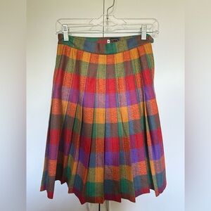 Vintage multicolor pleated plaid skirt.  Gorgeous colors.  Flattering fit.